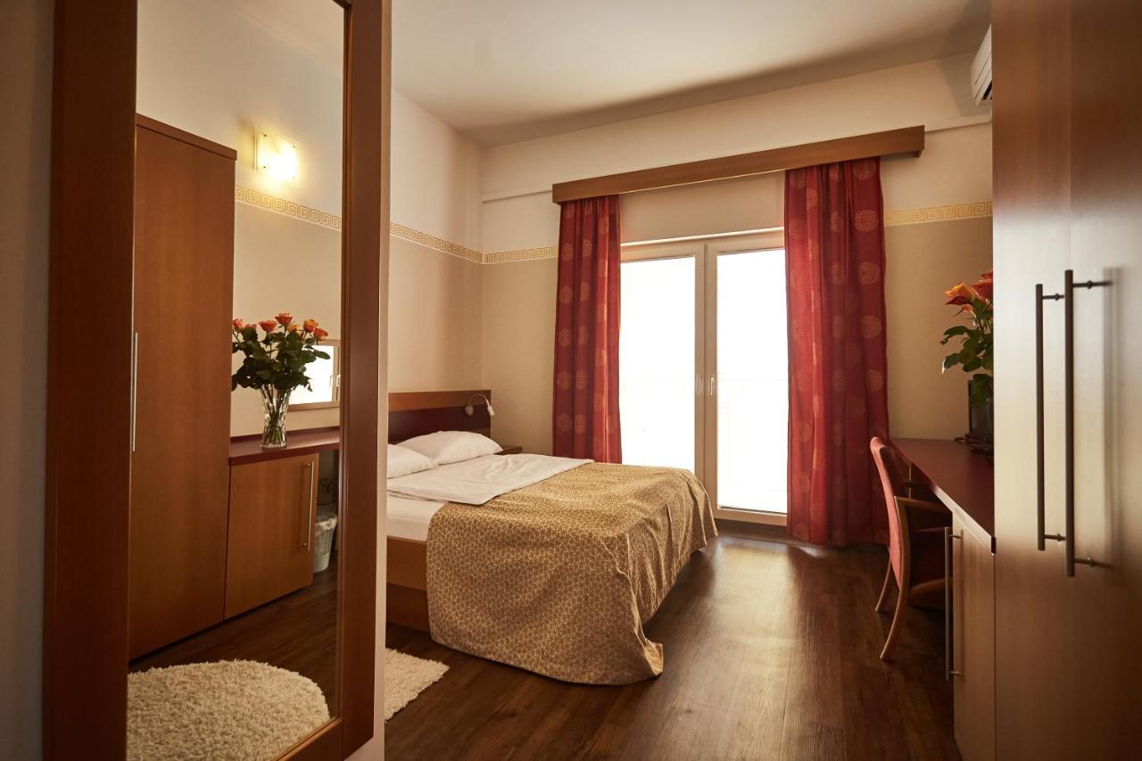 Hotel Vila Emei Марібор Екстер'єр фото