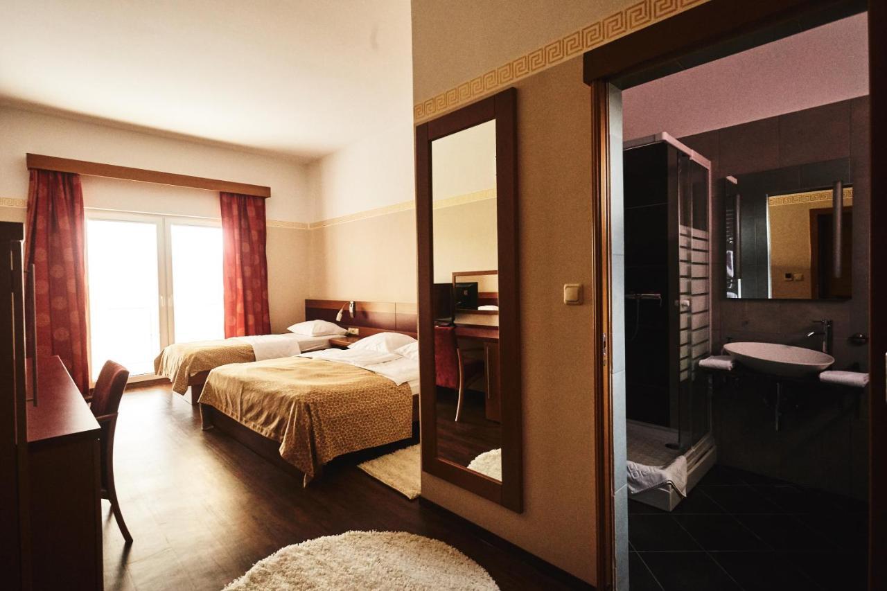 Hotel Vila Emei Марібор Екстер'єр фото