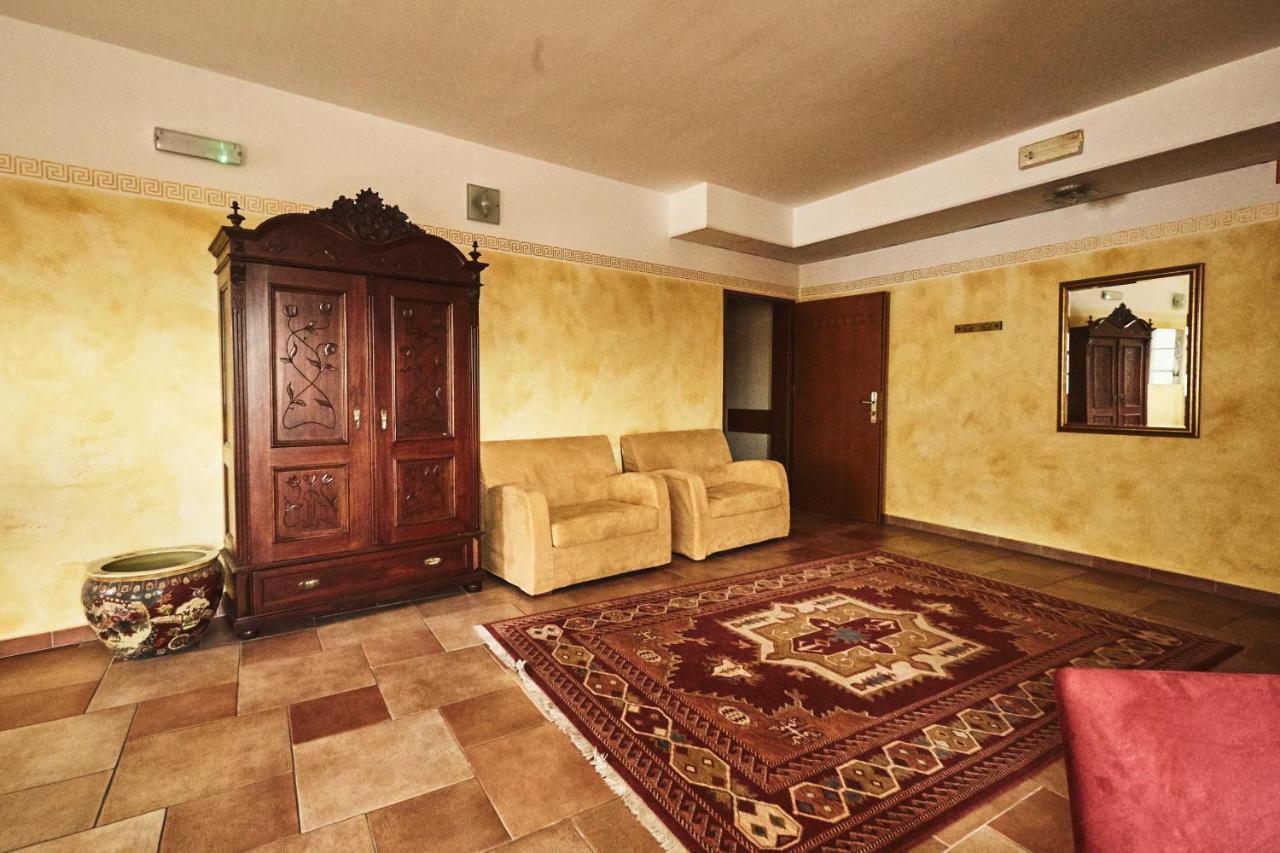 Hotel Vila Emei Марібор Екстер'єр фото