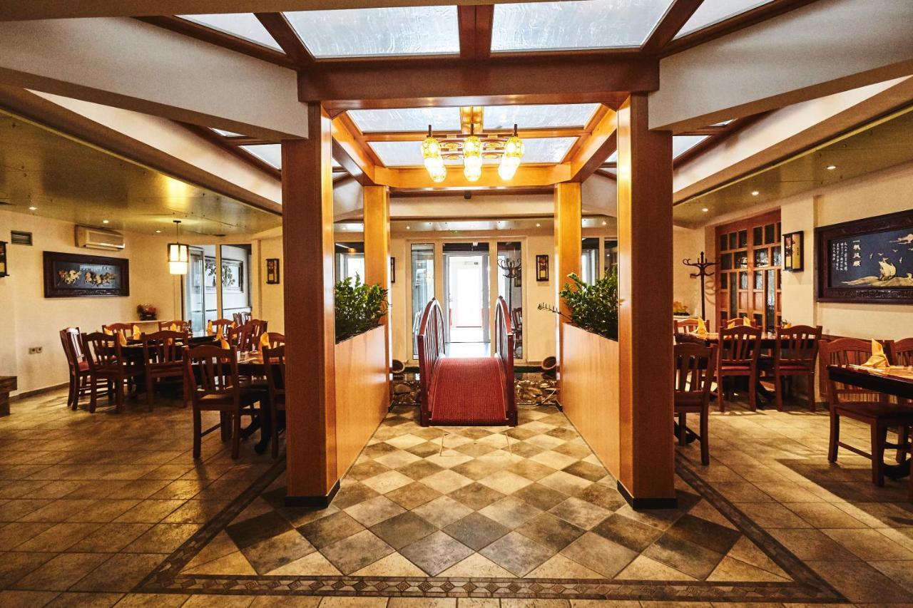 Hotel Vila Emei Марібор Екстер'єр фото